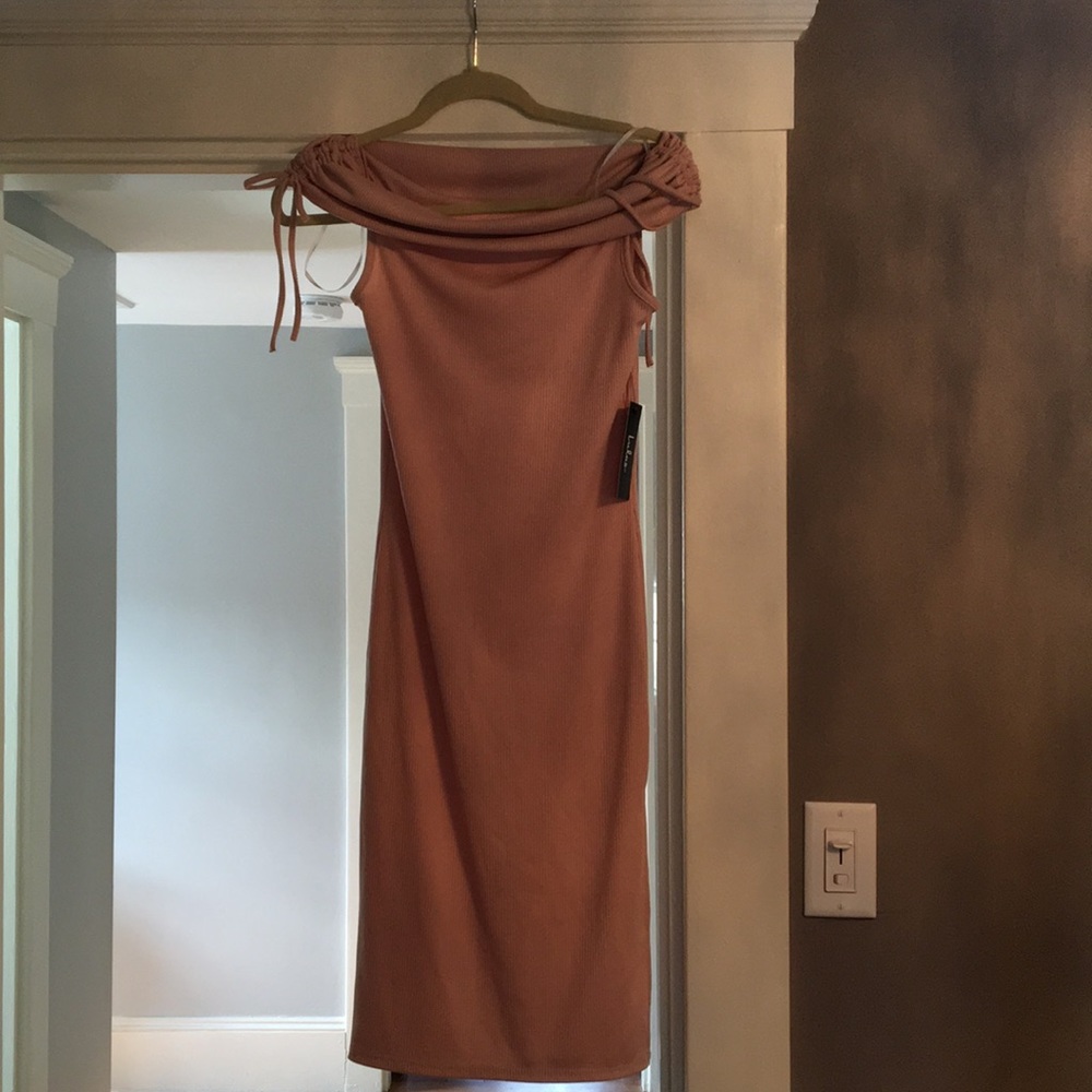 Lulus dress never worn